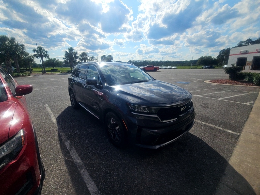2022 Kia Sorento Hybrid EX photo 2