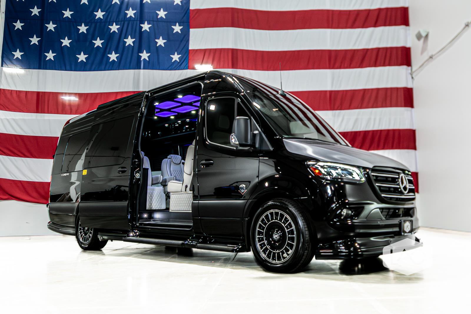 2024 Mercedes Benz Sprinter 3500 photo 23