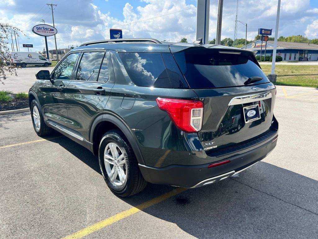 2023 Ford Explorer XLT photo 42