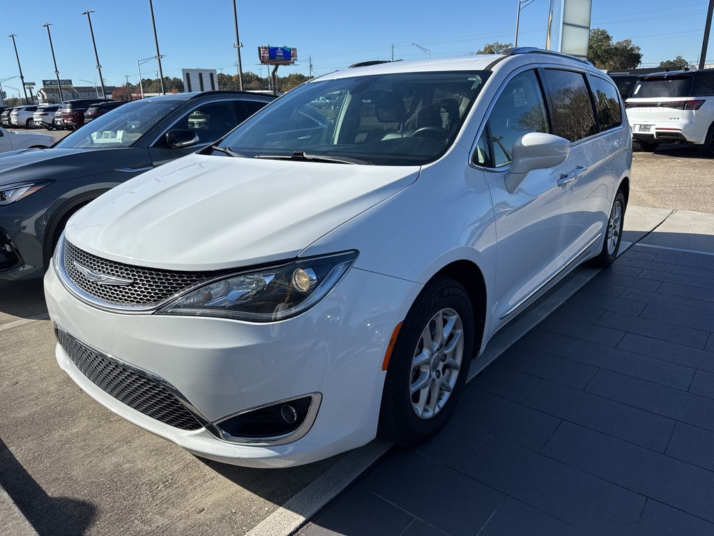 2020 Chrysler Pacifica Touring L's photo