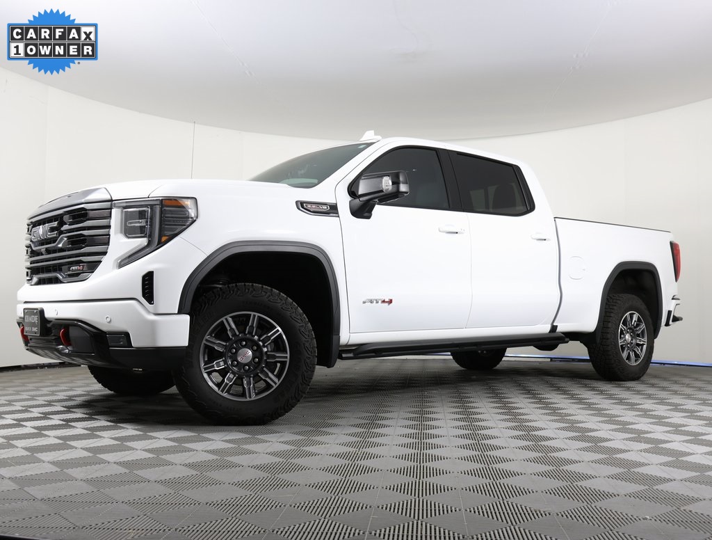2024 GMC Sierra 1500 AT4's photo