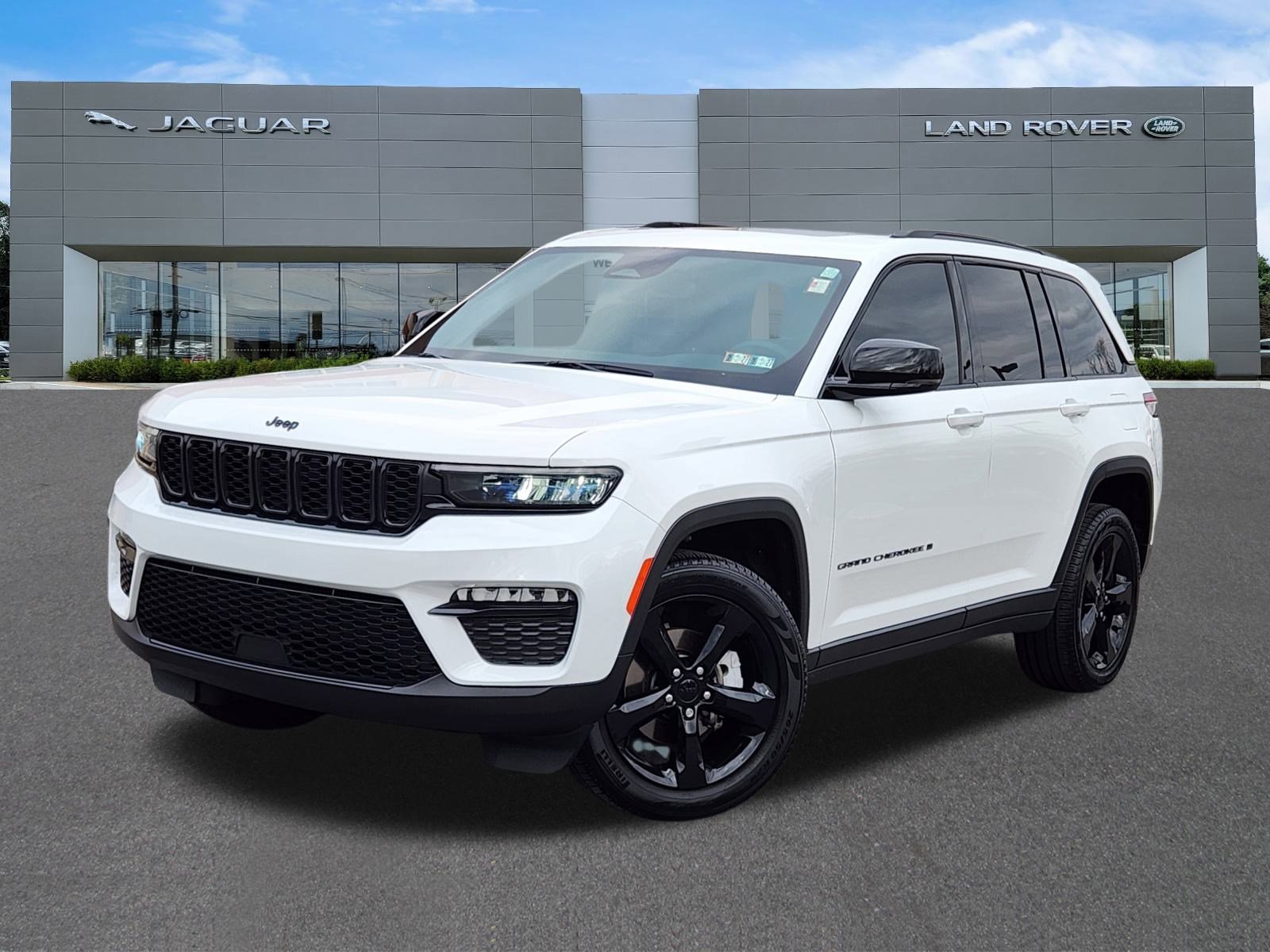 2024 Jeep Grand Cherokee Limited's photo