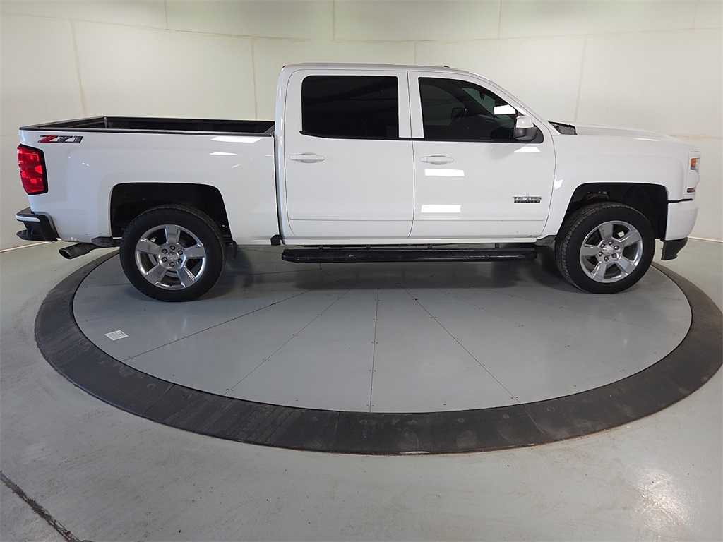 2018 Chevrolet Silverado 1500 LT photo 9