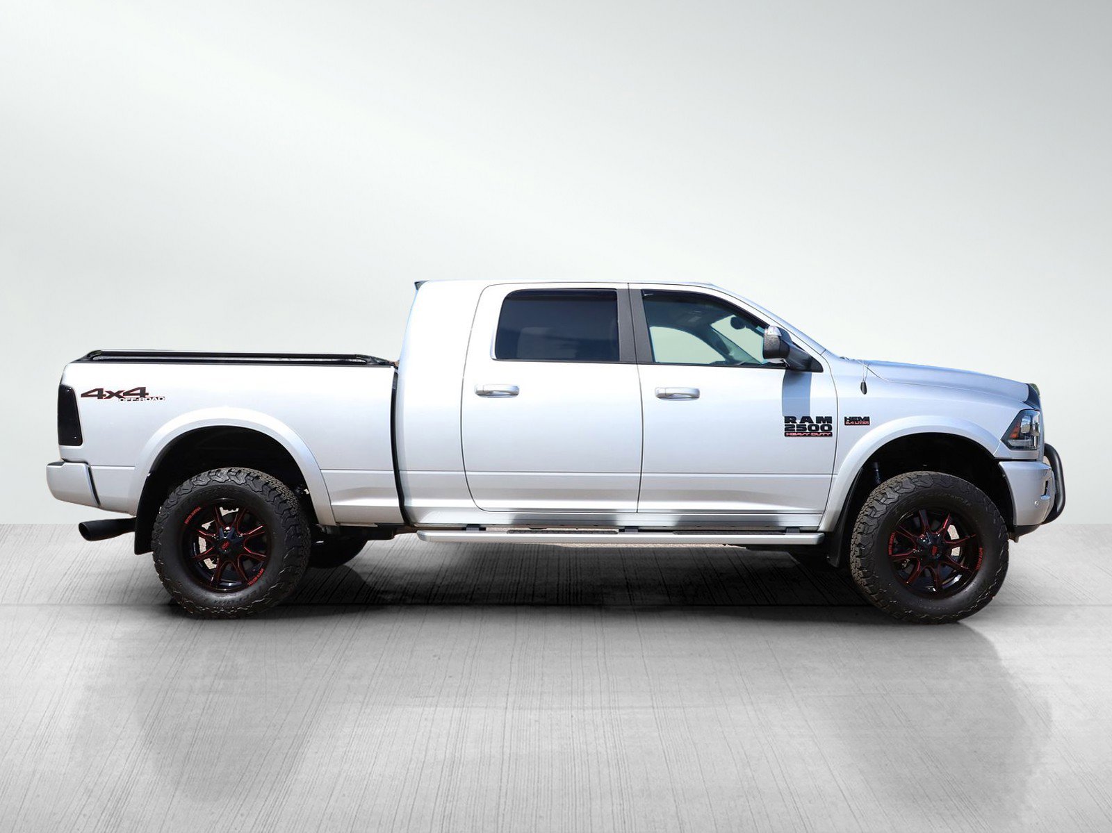 2018 Ram 2500 Laramie photo 5