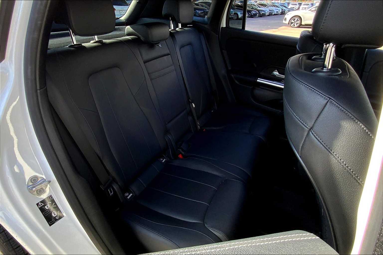 2021 Mercedes Benz GLA 250 photo 18