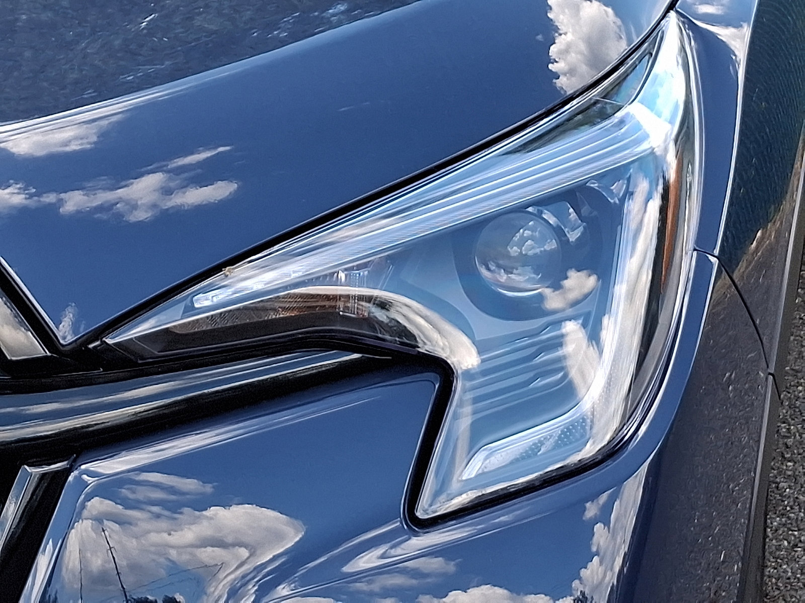 2025 Subaru Ascent Onyx Edition Touring photo 3