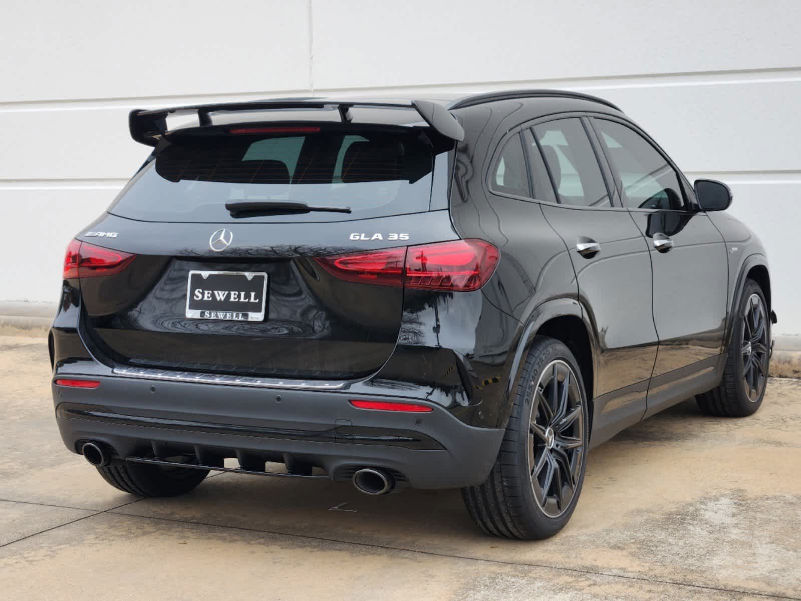2025 Mercedes Benz GLA AMG 35 4MATIC photo 4