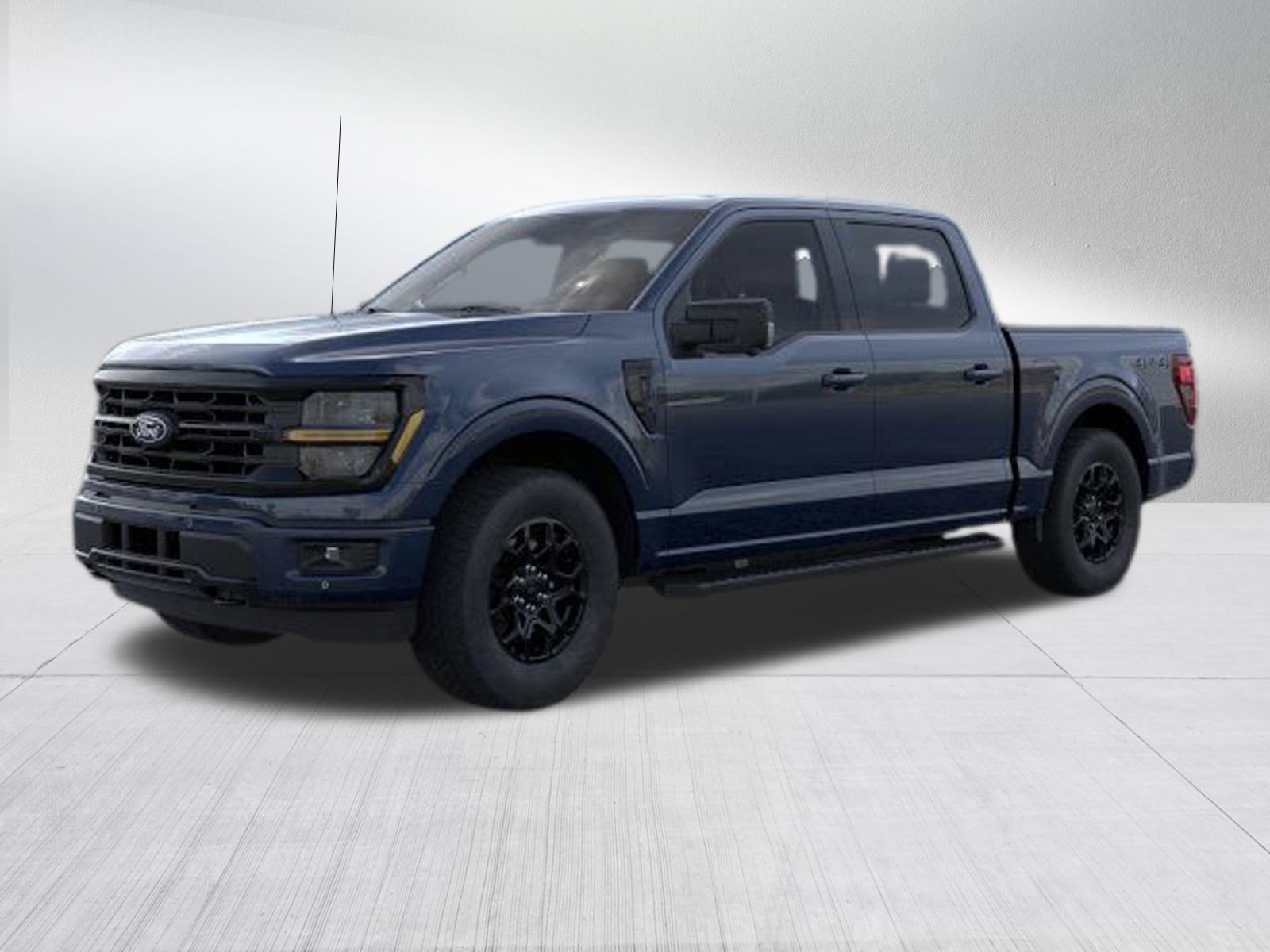2025 Ford F-150 XLT photo 3
