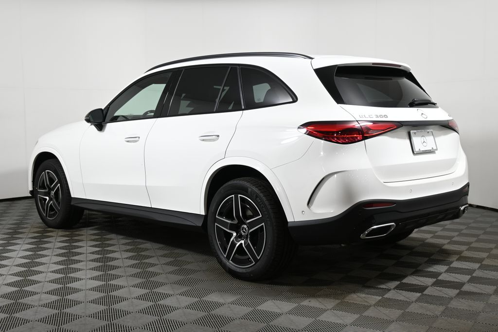 2025 Mercedes Benz GLC 300 4MATIC photo 5