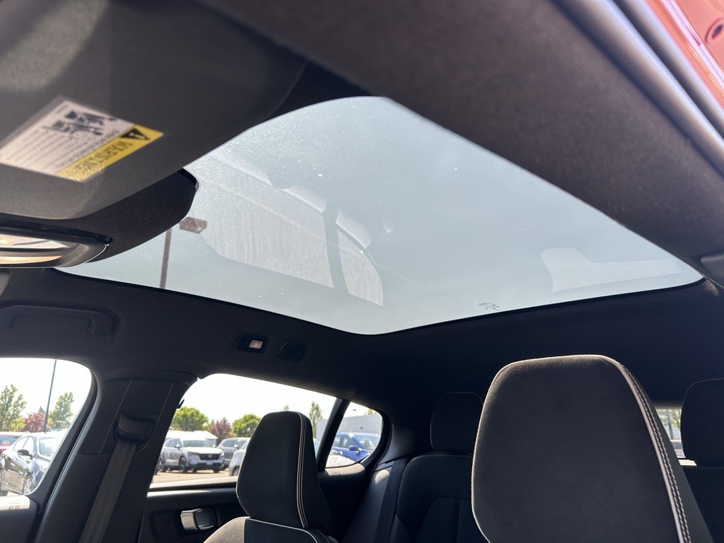 2023 Volvo C40 Recharge Ultimate photo 20