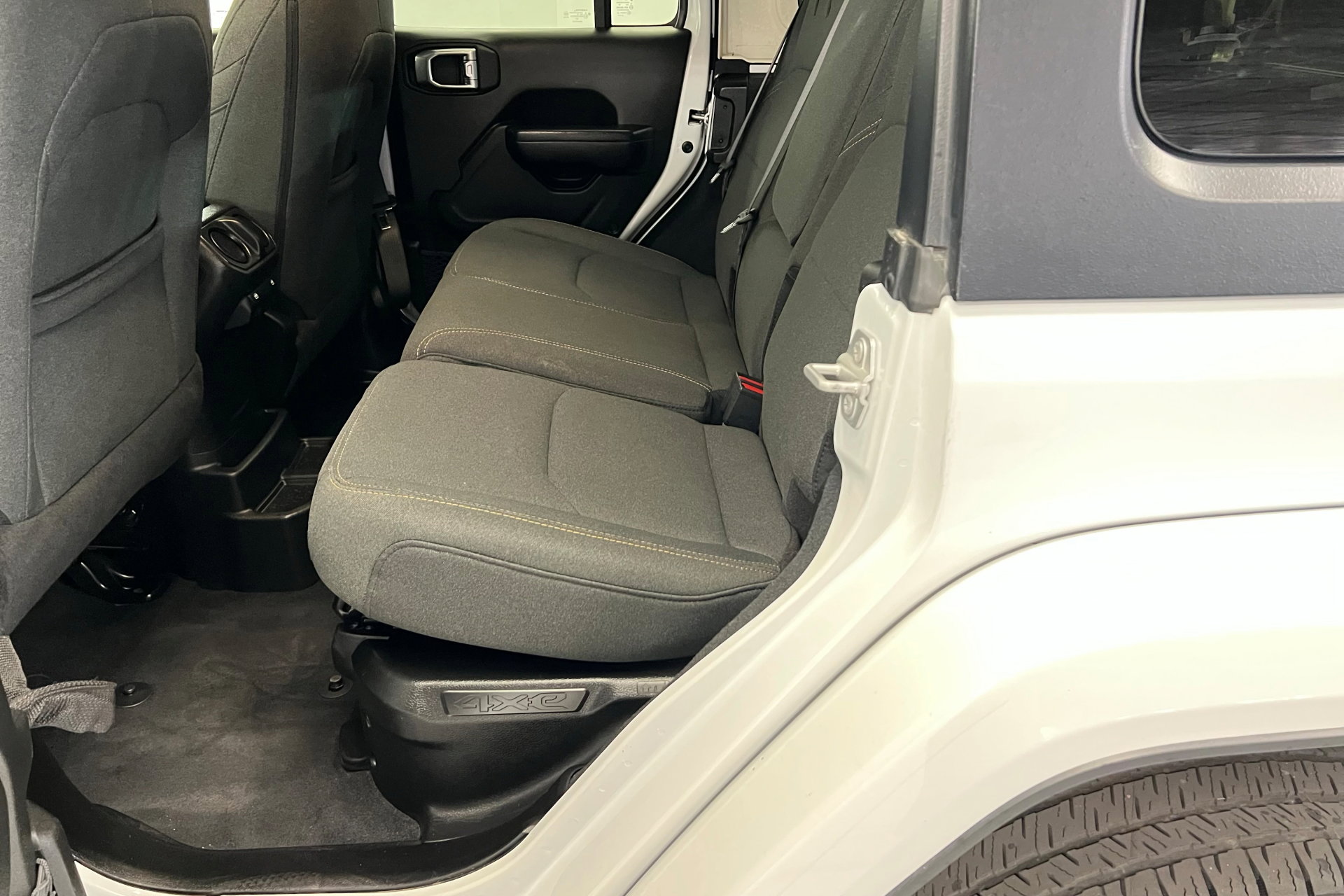 2024 Jeep Wrangler 4xe Sport S photo 20