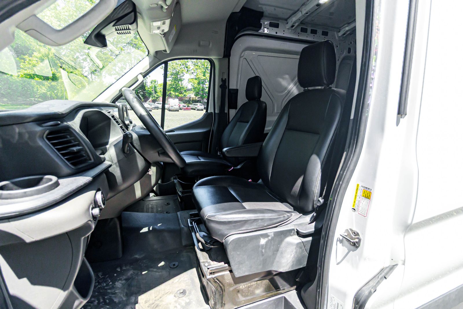 2020 Ford Transit photo 11