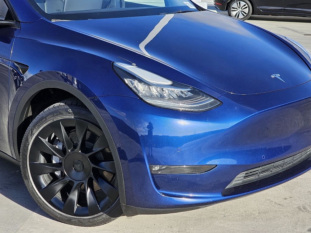 2021 Tesla Model Y Long Range photo 4