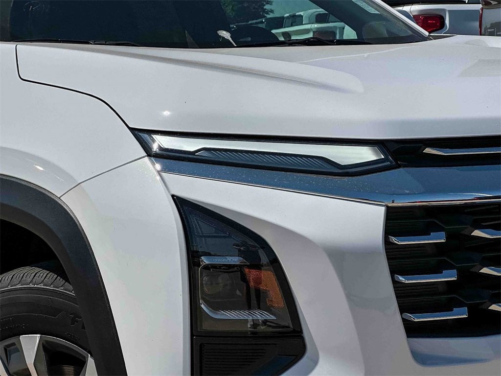 2026 Chevrolet Equinox LT photo 4