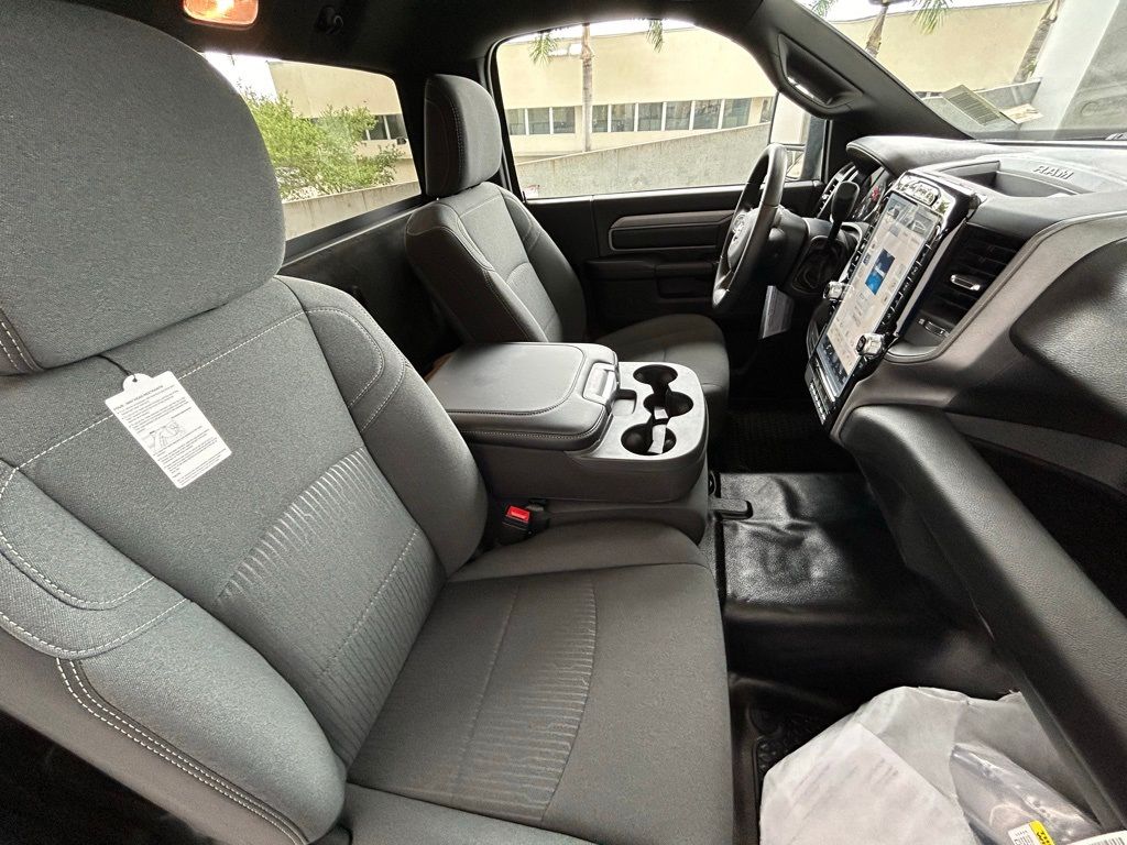 2024 Ram 3500 Tradesman photo 6