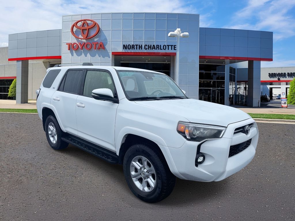 2024 Toyota 4Runner SR5 Premium's photo