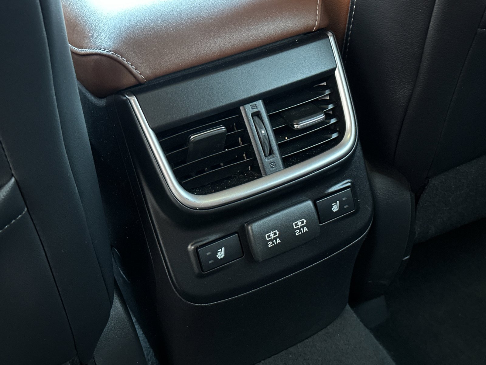 2020 Subaru Outback Touring photo 14