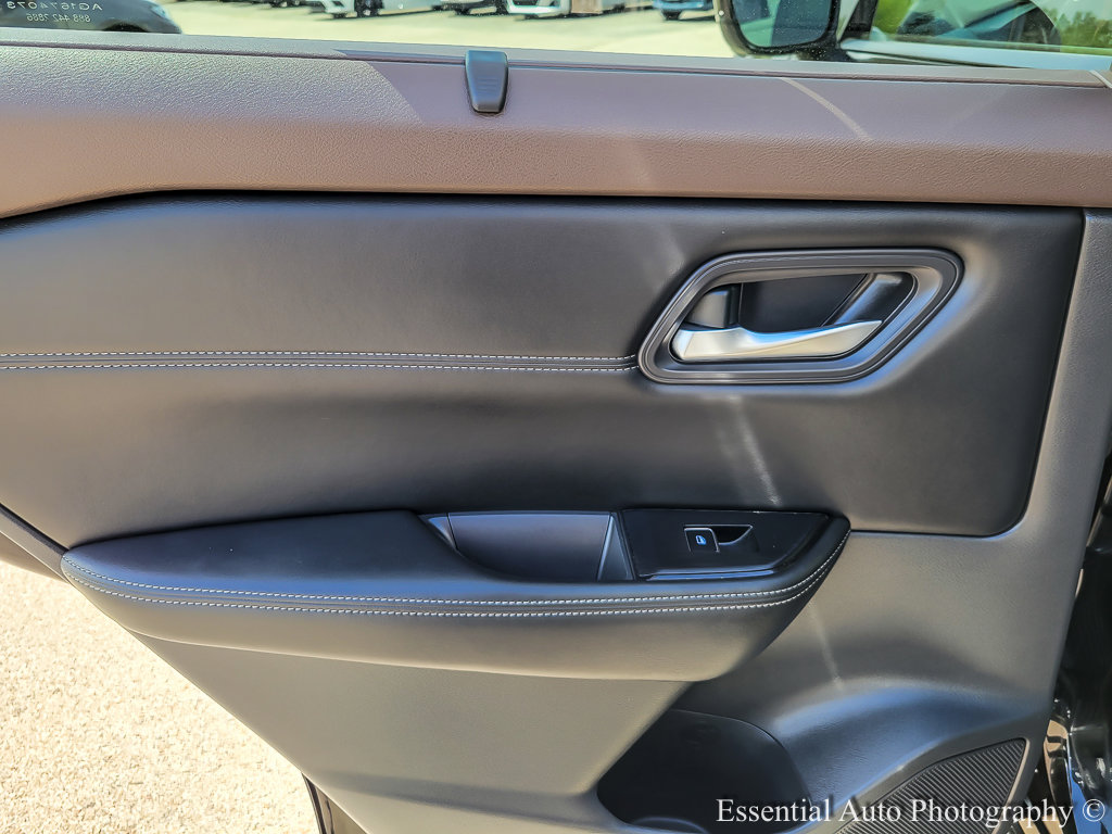 2022 NISSAN ROGUE - Image 19