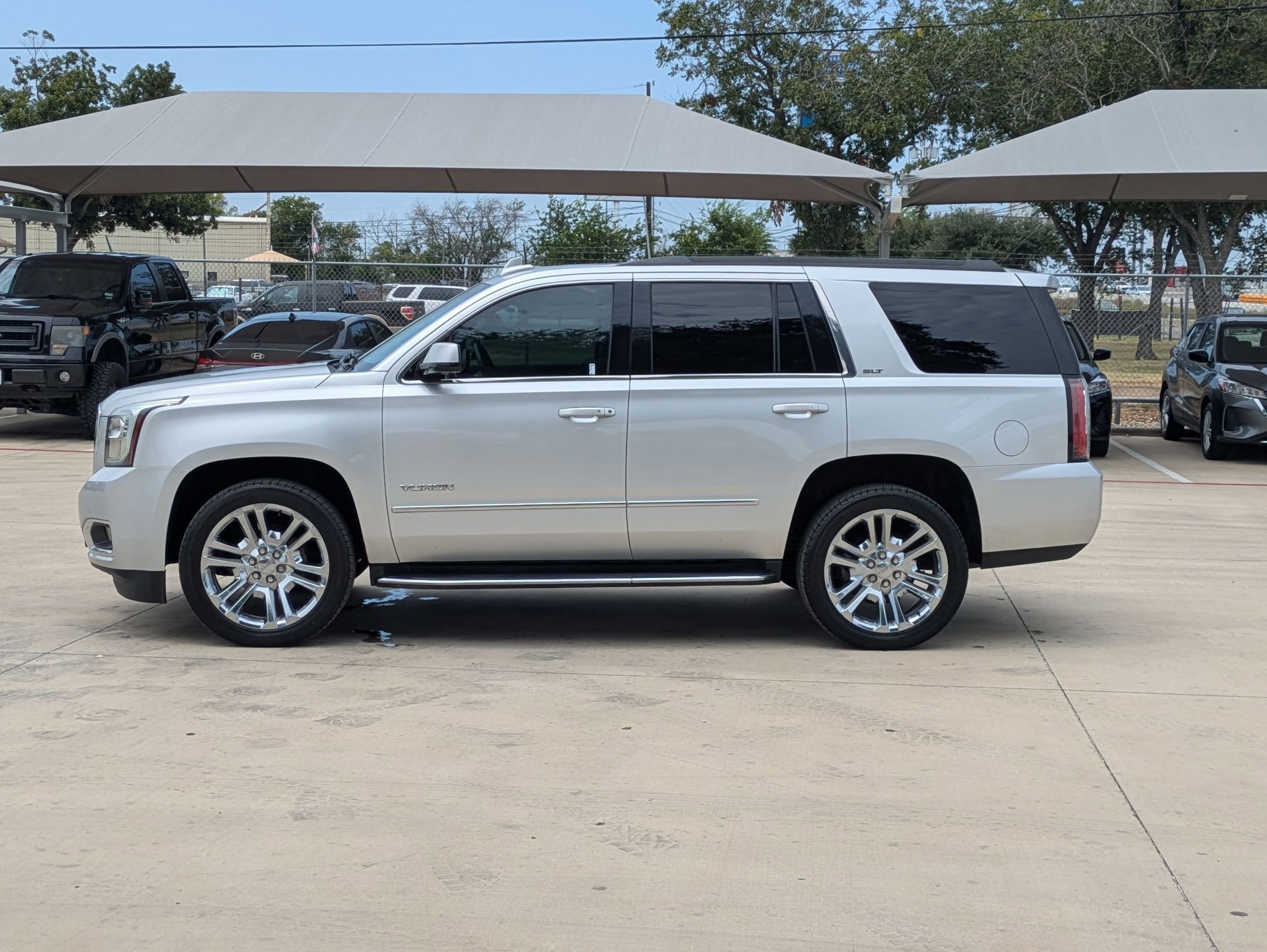 2019 Gmc Yukon SLT photo 5