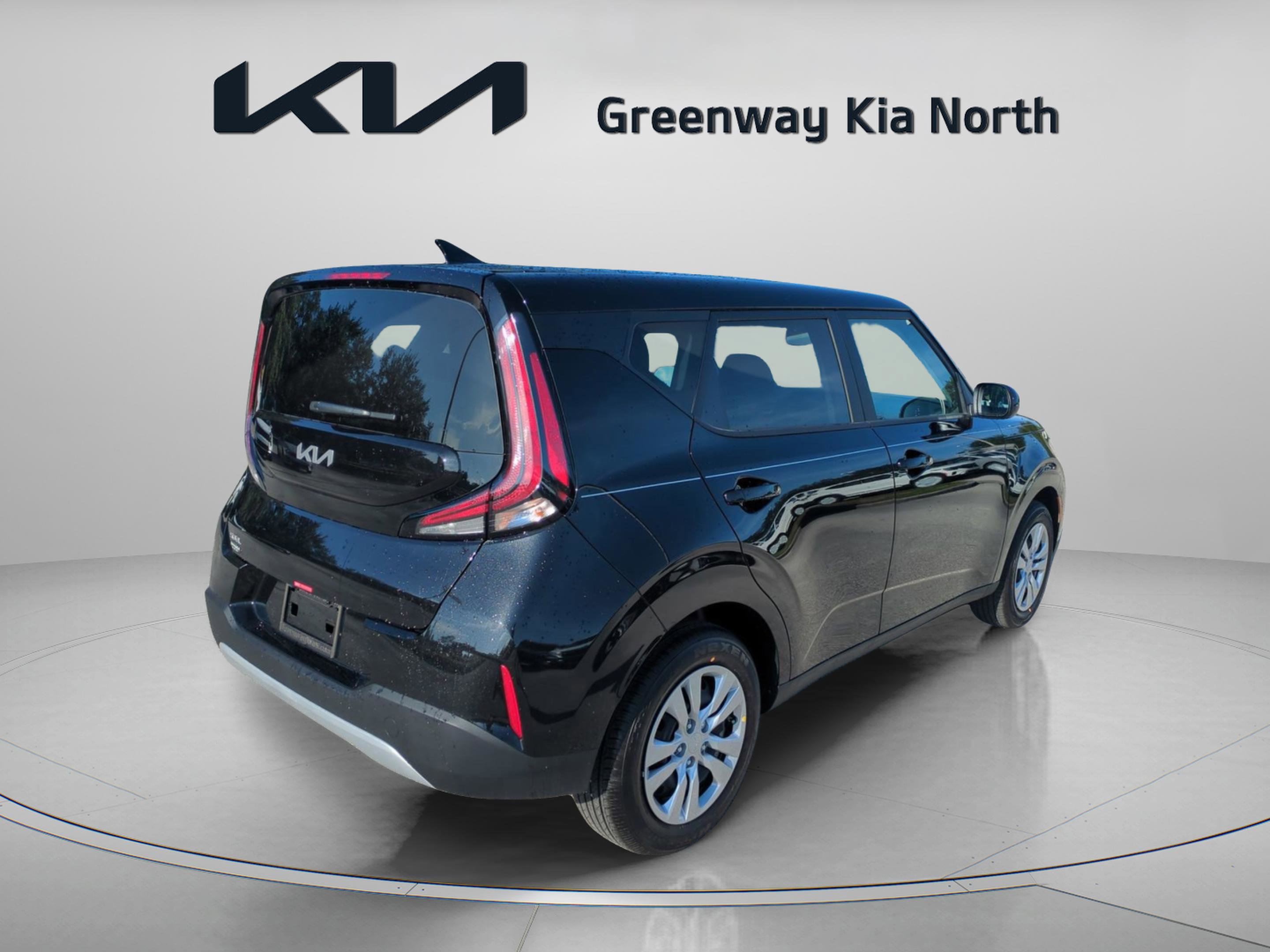 2025 Kia Soul LX photo 8