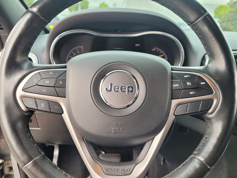 2020 Jeep Grand Cherokee Altitude photo 18