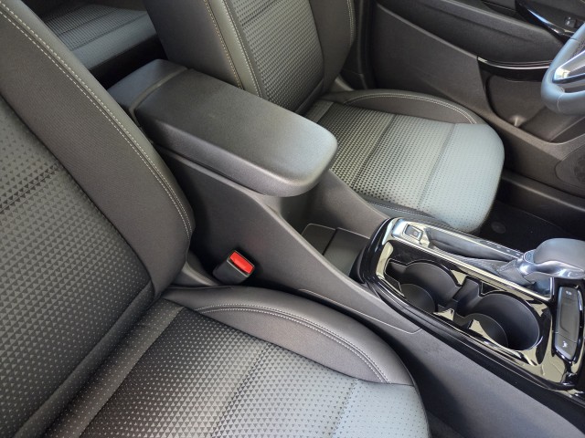 2026 Chevrolet Trax LT photo 35