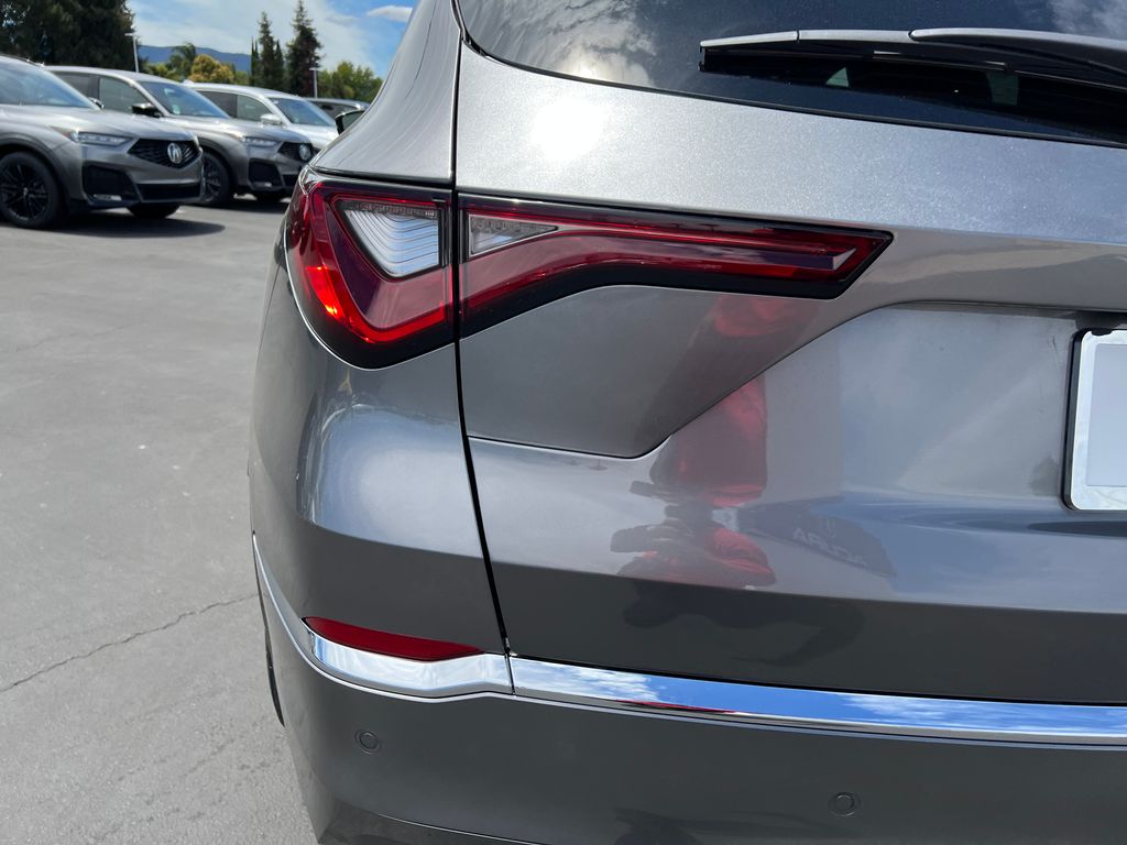 2026 Acura MDX SH-AWD Advance photo 10