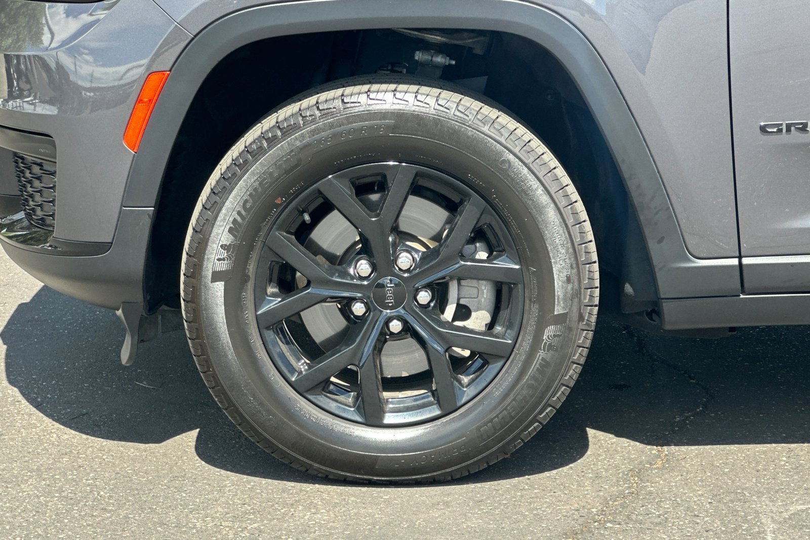 2024 Jeep Grand Cherokee Altitude photo 23