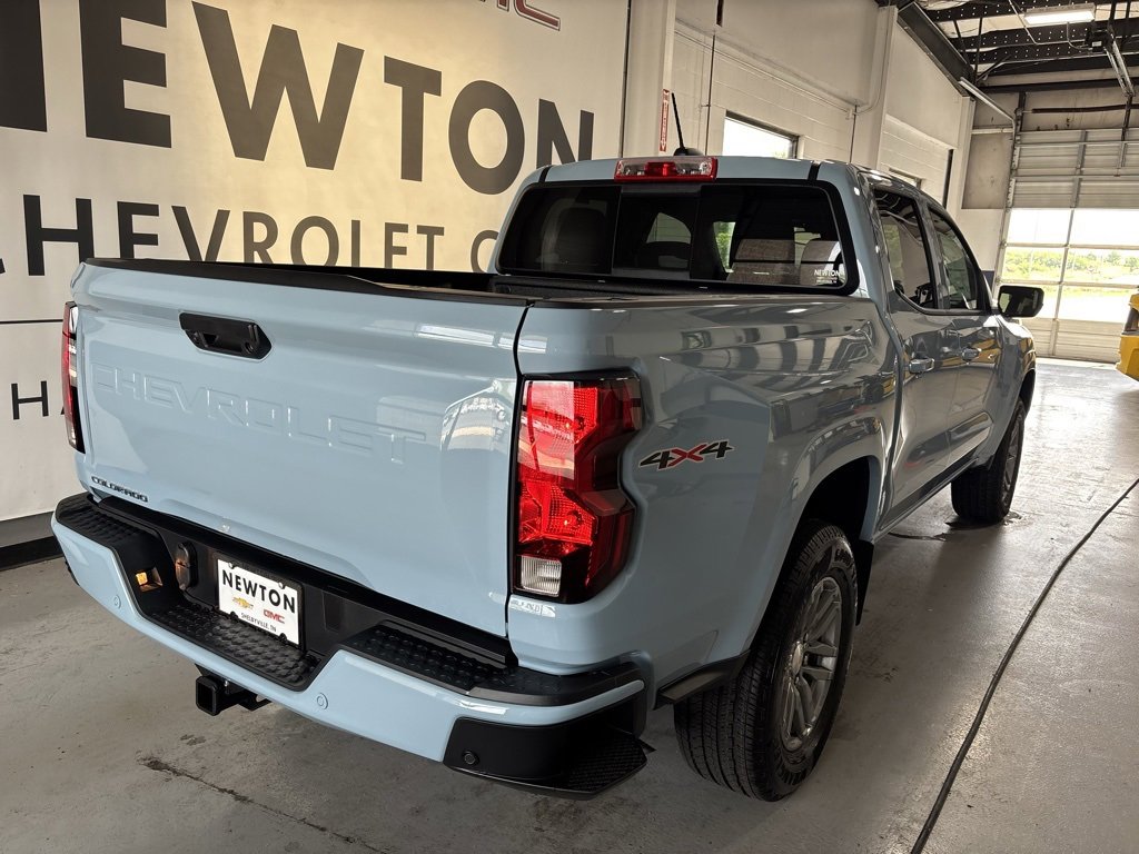 2025 Chevrolet Colorado Work Truck LT photo 24