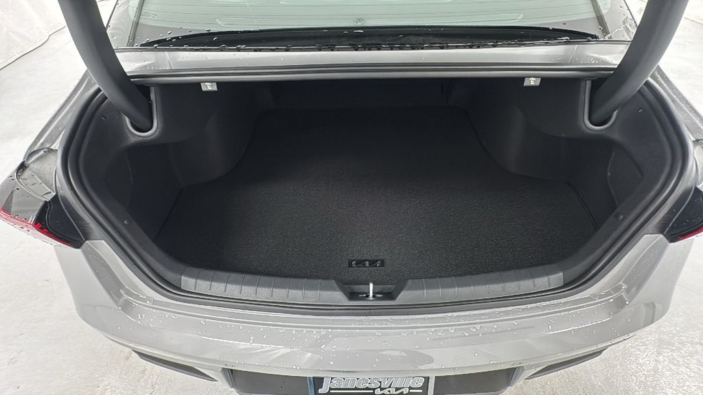 2026 Kia K5 GT-Line photo 15
