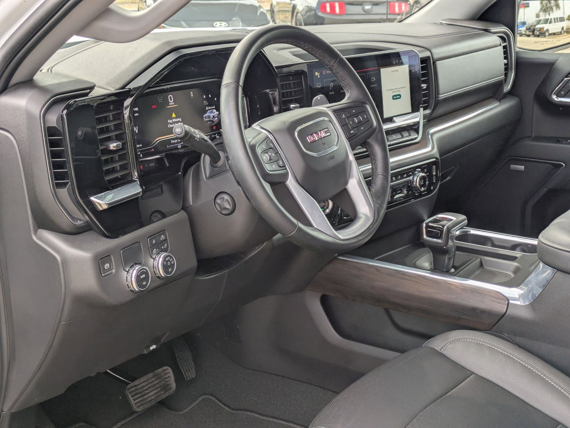 2024 Gmc Sierra 1500 SLT photo 10