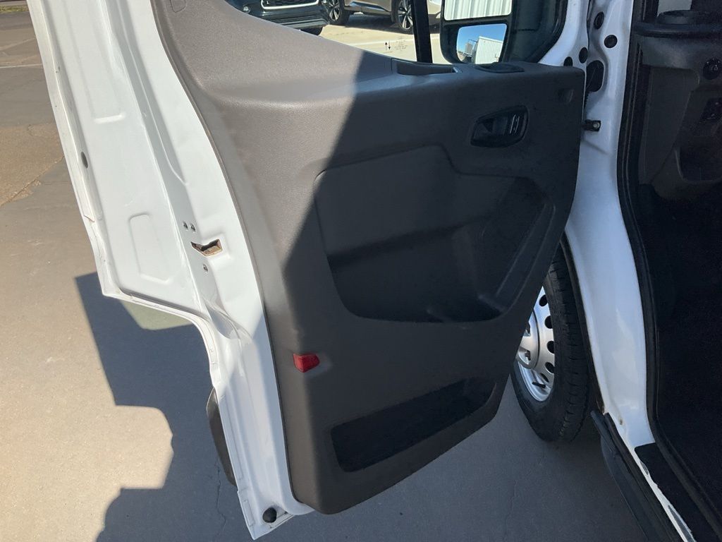 2023 Ford Transit photo 4