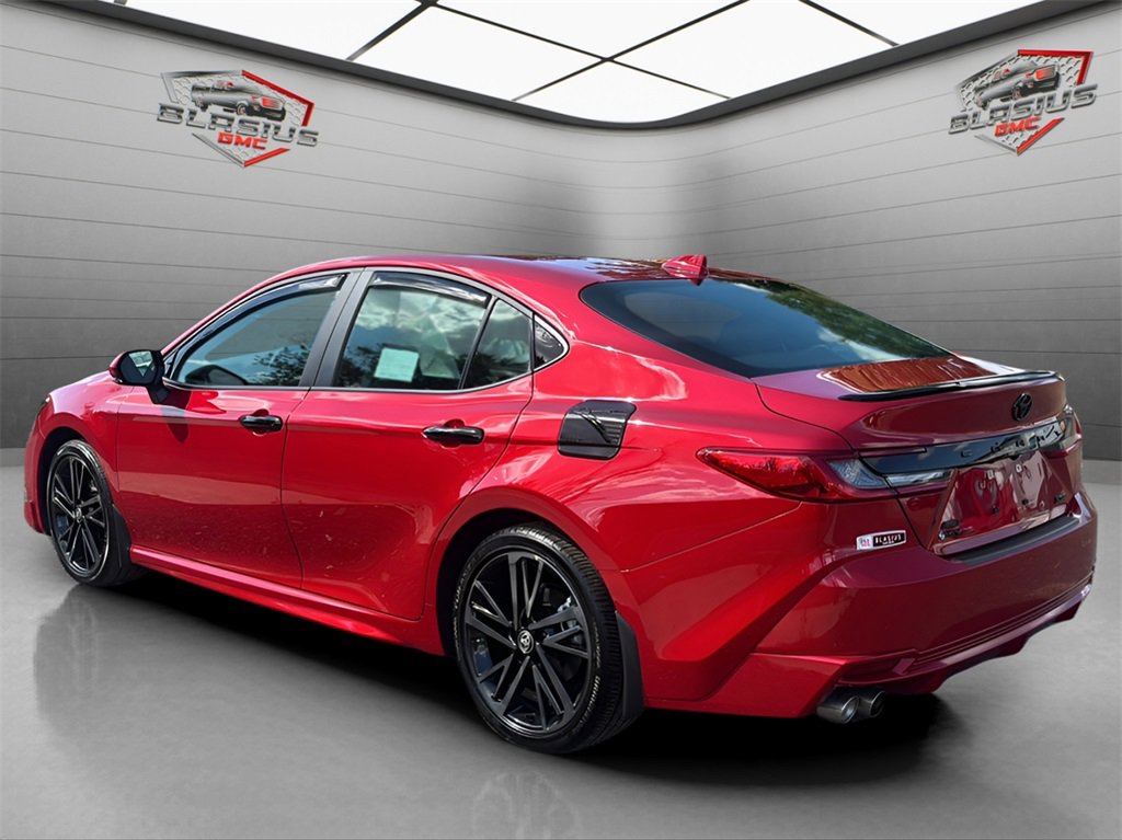 2025 Toyota Camry LE photo 3