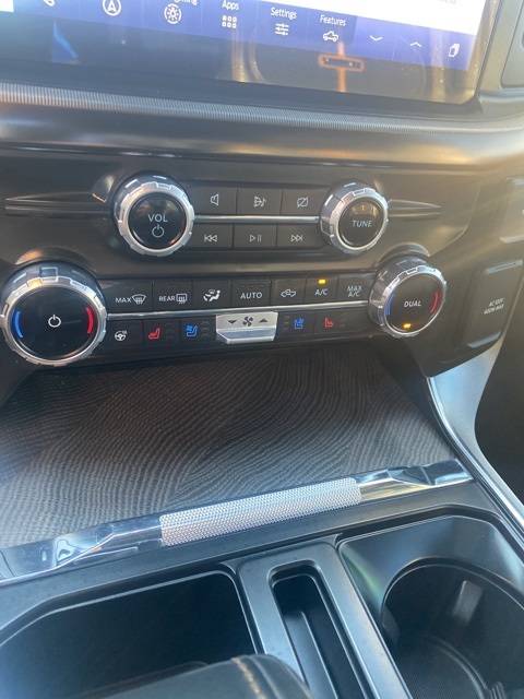 2022 Ford F-150 Platinum photo 21