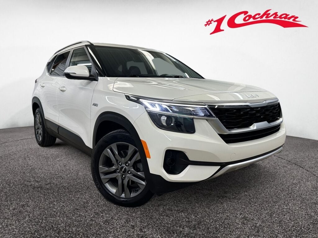 2023 Kia Seltos S's photo