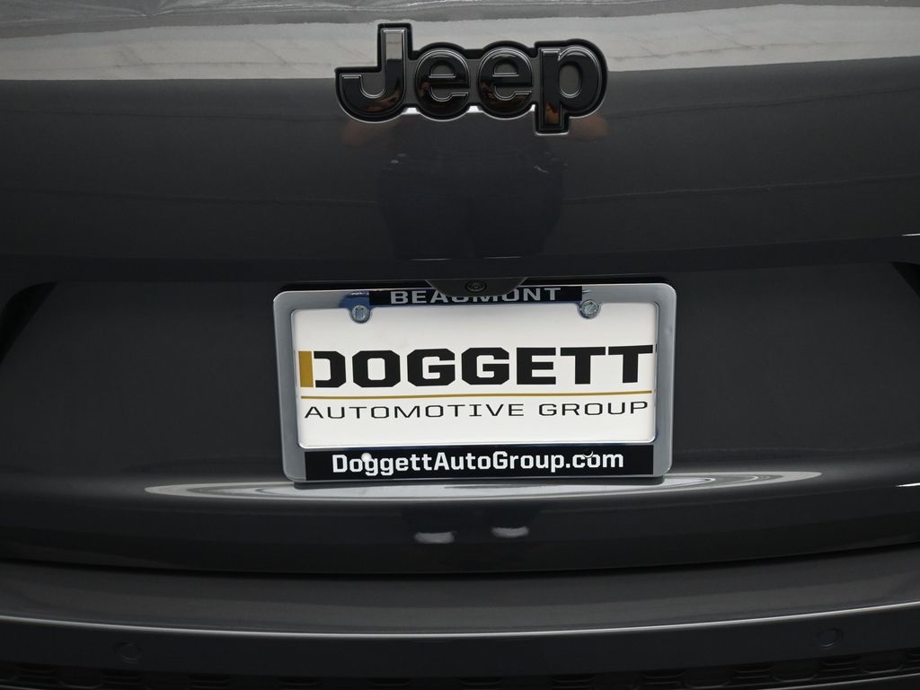 2025 Jeep Grand Cherokee Altitude X photo 26