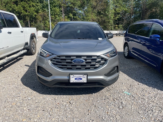 2021 Ford Edge SE photo 2