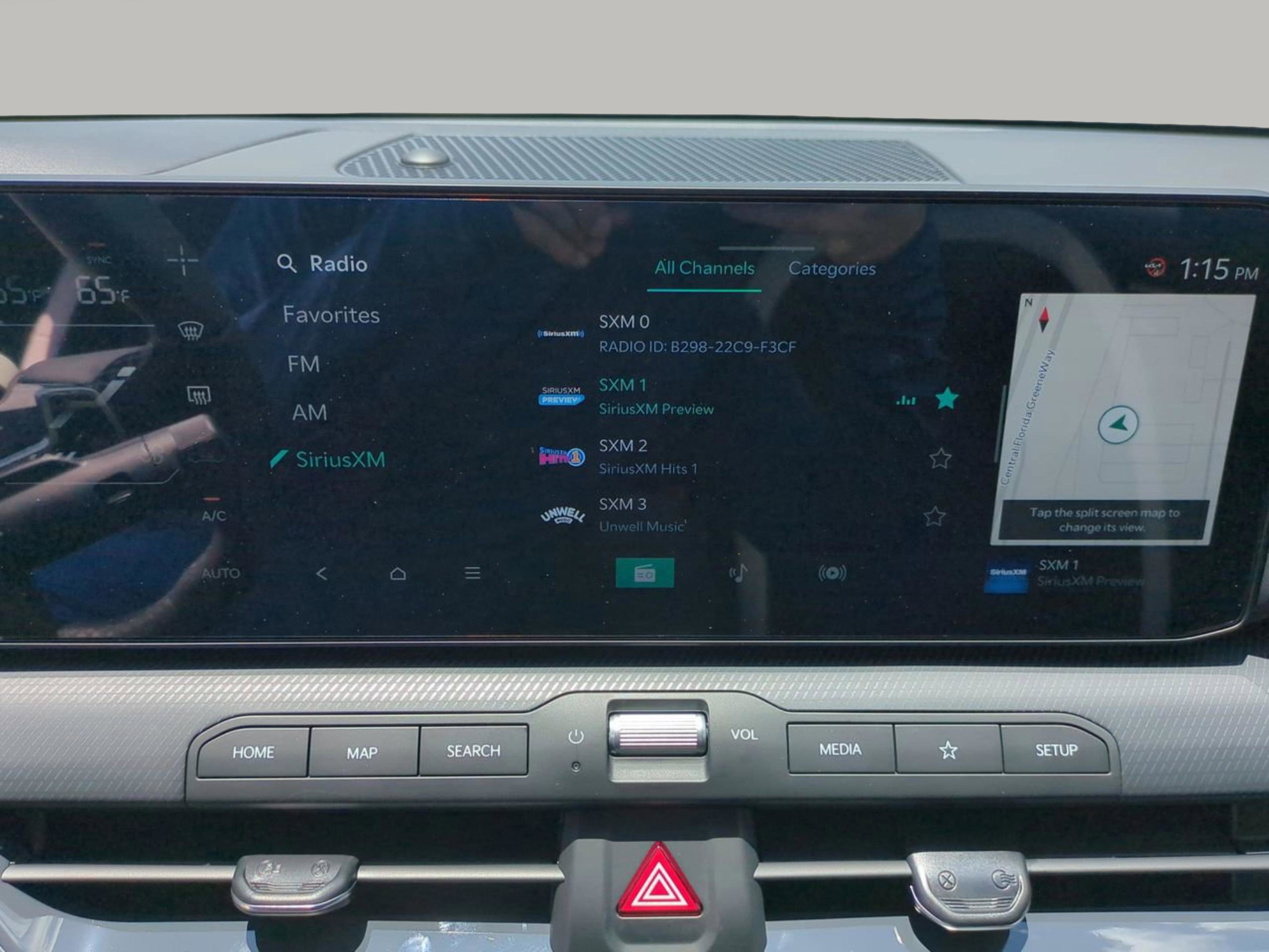 2025 Kia K4 GT-Line photo 17
