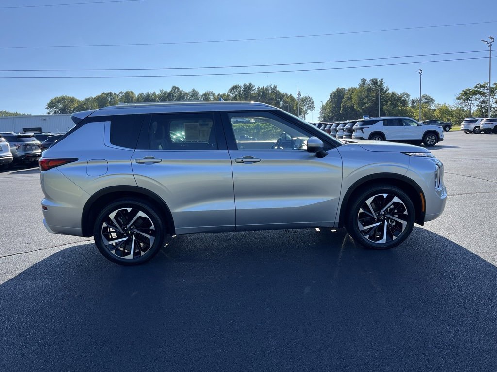 2022 Mitsubishi Outlander SEL GT photo 12