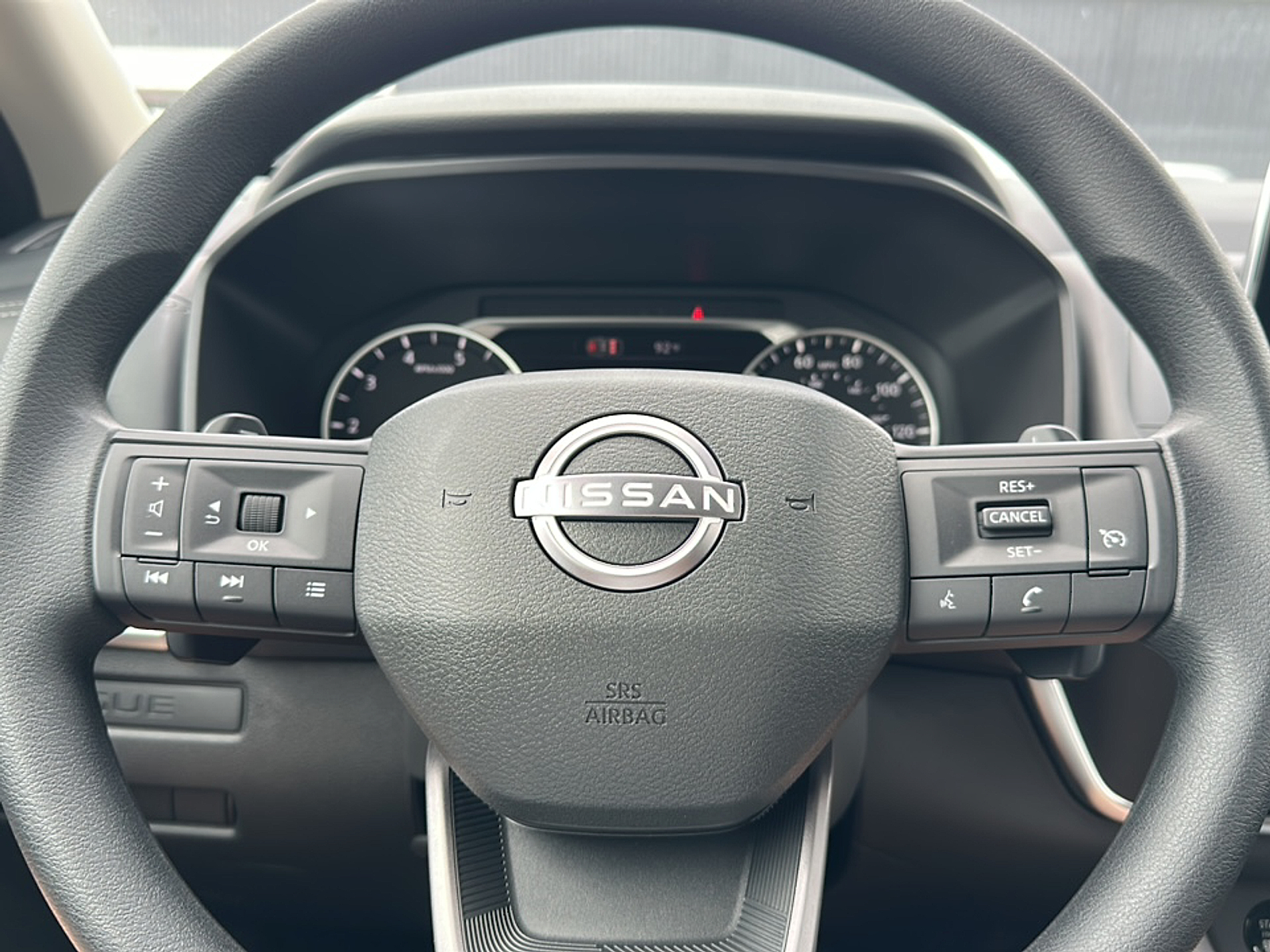 2026 Nissan Rogue S photo 9