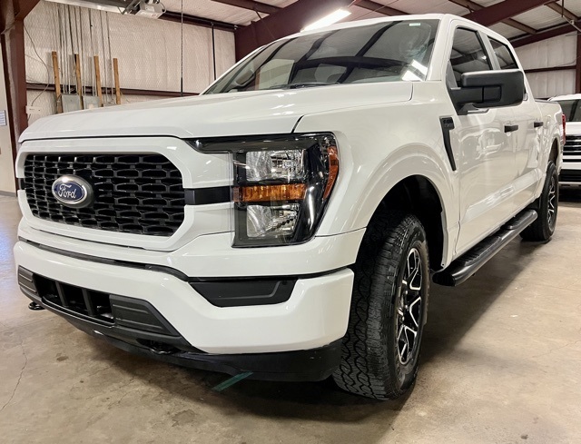 2023 Ford F-150 XL STX photo 4