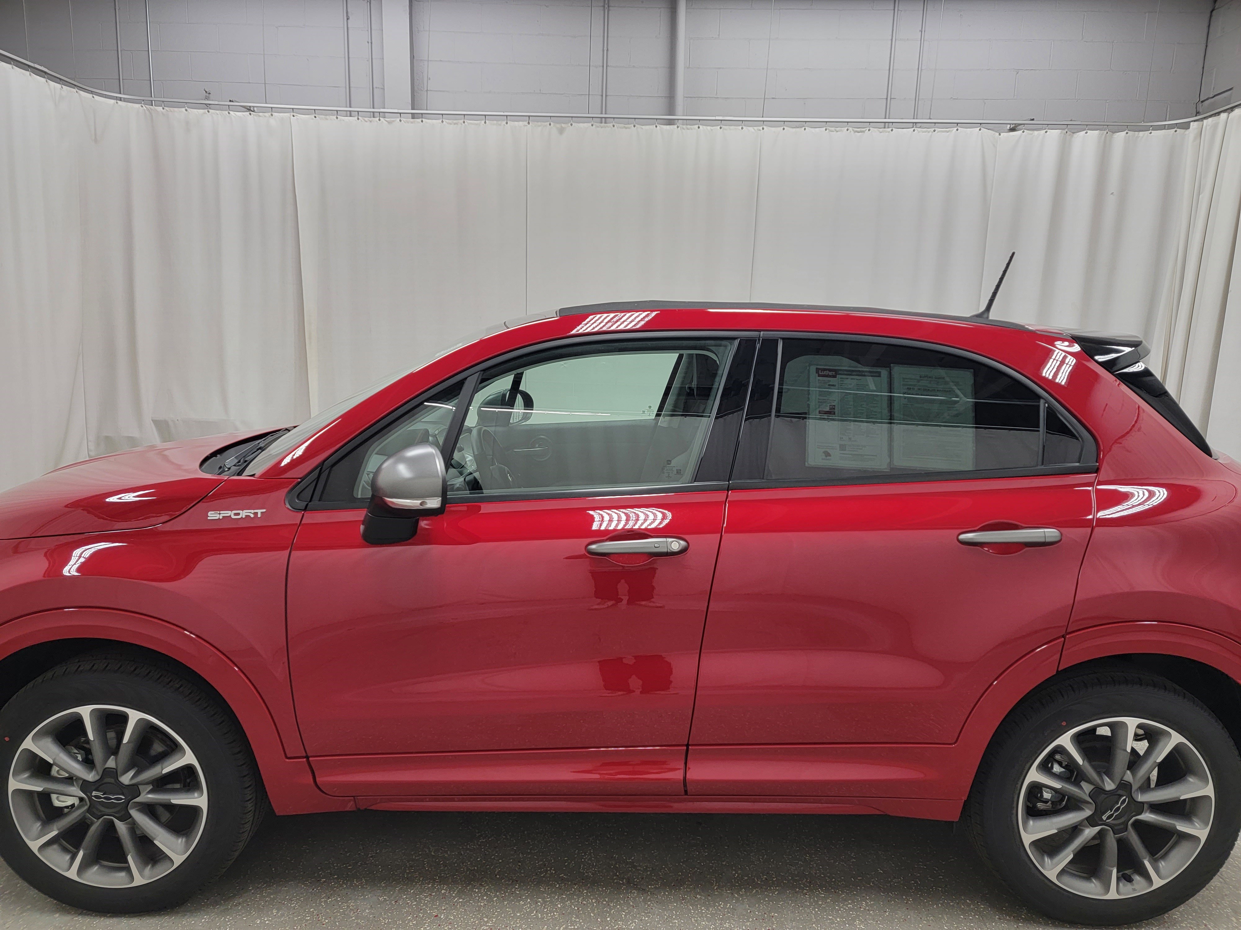 2023 Fiat 500X Pop Sport photo 3