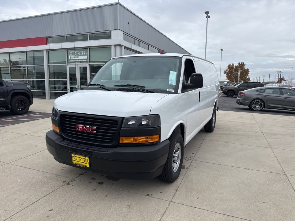 2024 GMC Savana Cargo Work Van's photo
