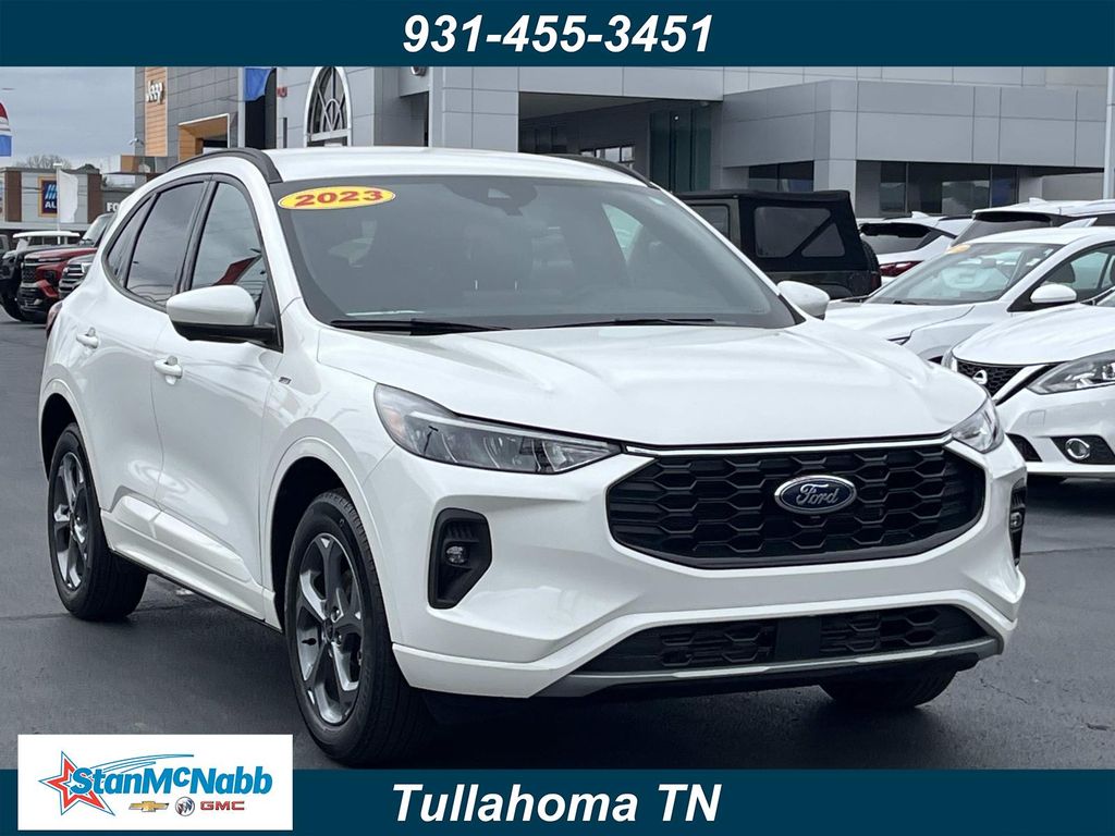 2023 Ford Escape ST-Line Select's photo