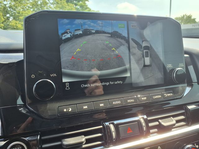 2022 Nissan Pathfinder SL photo 6