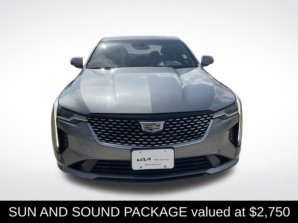 2020 Cadillac CT4 Luxury photo 3