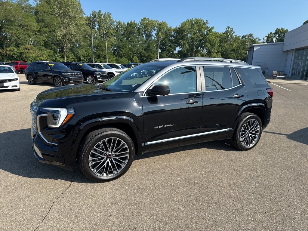 2026 Gmc Terrain Denali photo 2