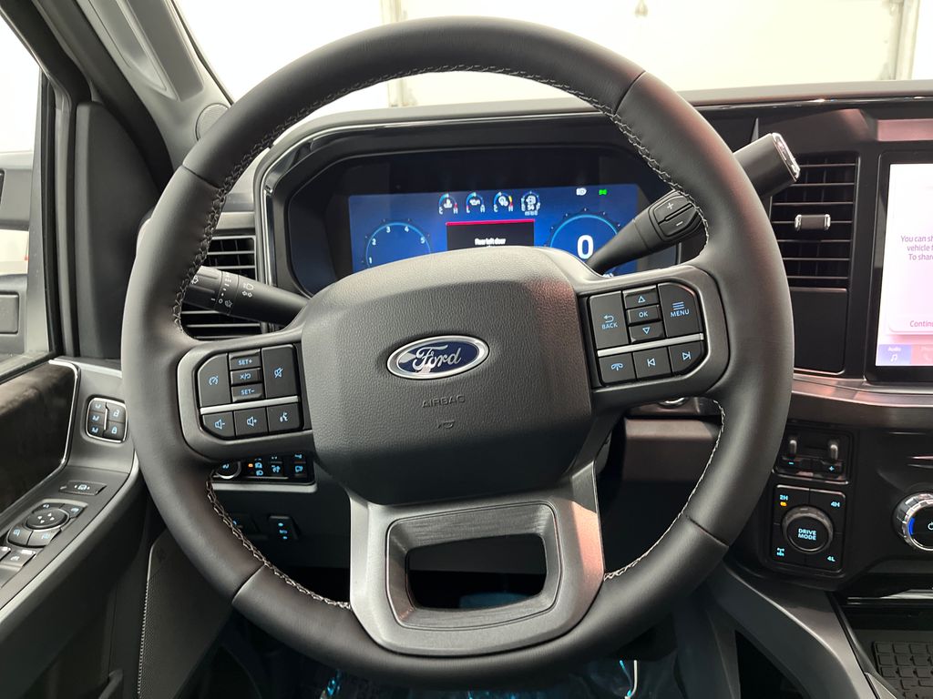 2026 Ford F-350 Lariat photo 13