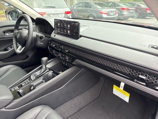 2025 Honda Accord Hybrid Touring photo 23