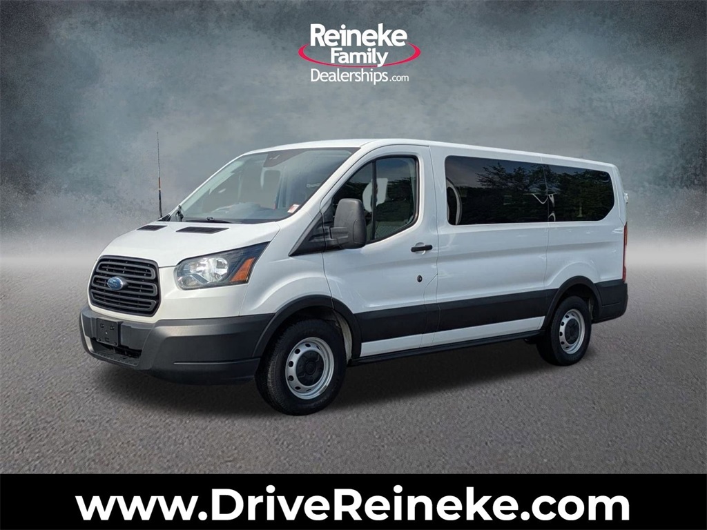 Used 2019 White Ford XL image 1